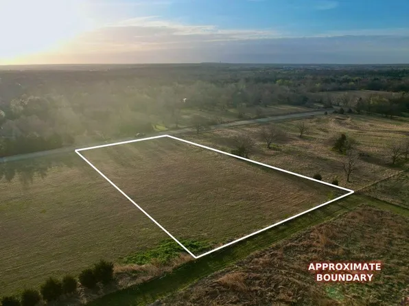 4 Ridgeway Rd, Oklahoma City, OK 73131