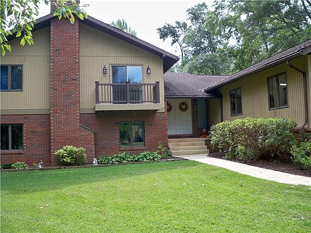 1st image of 822 Percheron Dr