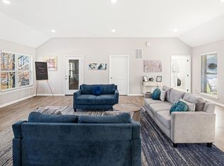 Stonecrest Apartments, New Albany, IN 47150