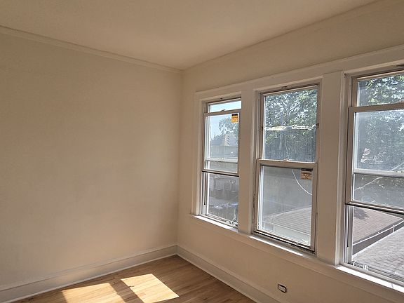 5th image of 8751 S Loomis St APT 2