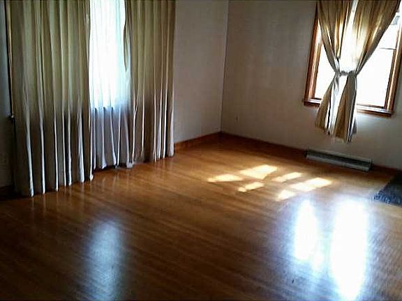 3rd image of 506 E Sugar St