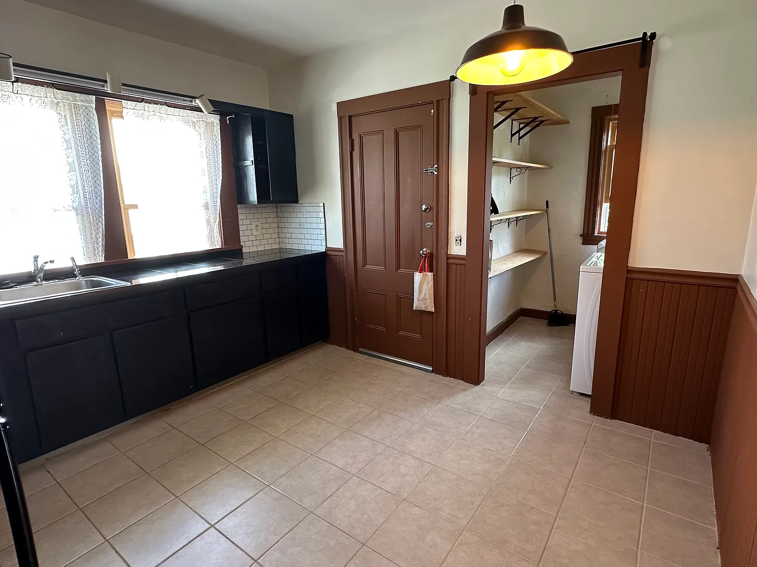 2 bed, 999 sqft, $2,300 — Photo 4