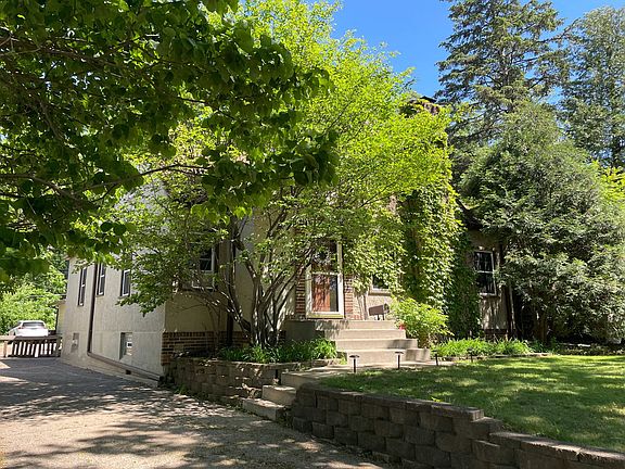 3rd image of 1108 Smith Ave S