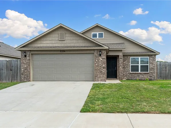 1034 E Bunting St, Fayetteville, AR 72701