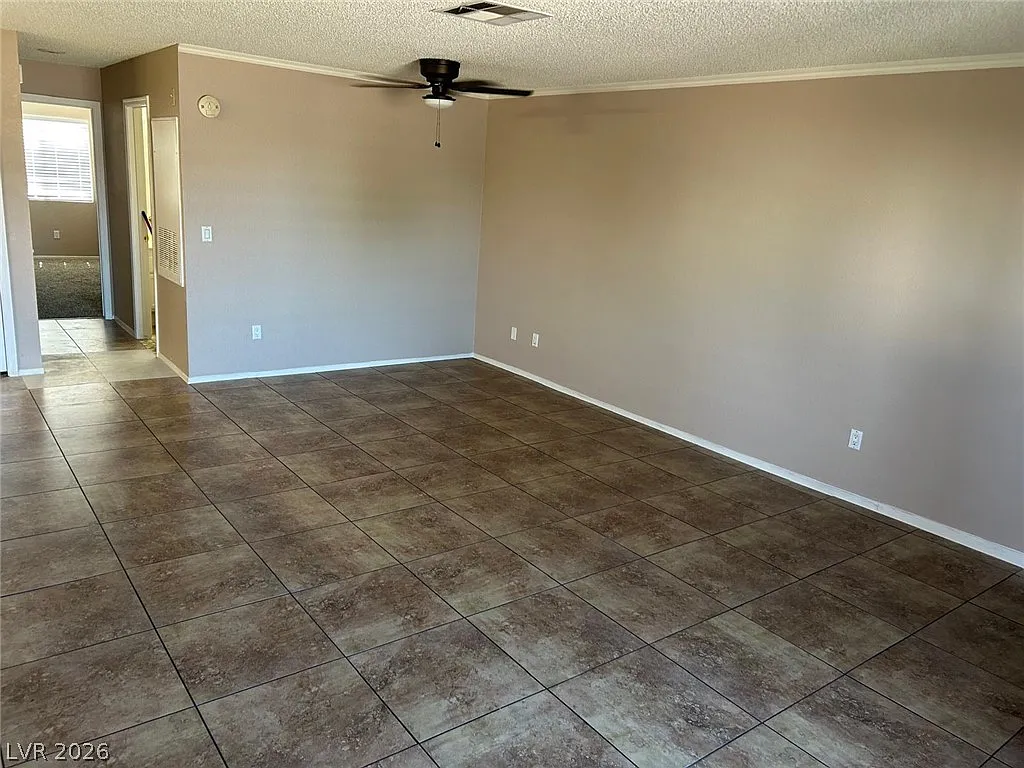 6865 Tamarus St — Photo 2