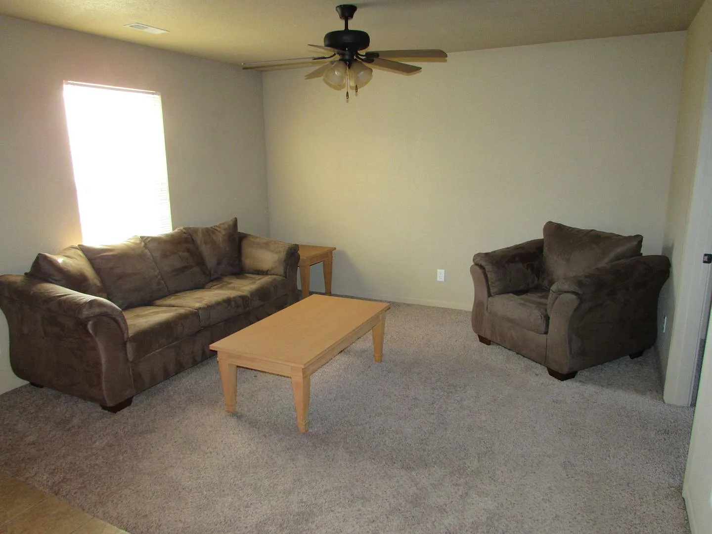 7766-MF4-E4 — Photo 2