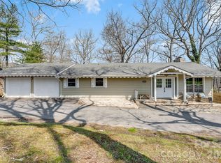 2203 Swiss Pine Lake Dr, Spruce Pine, NC 28777
