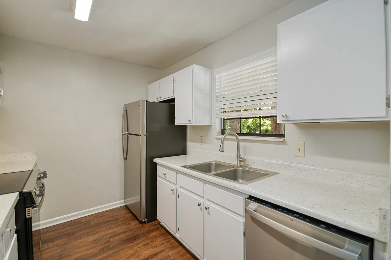 Edgewood Villas @ Midtown — Photo 2