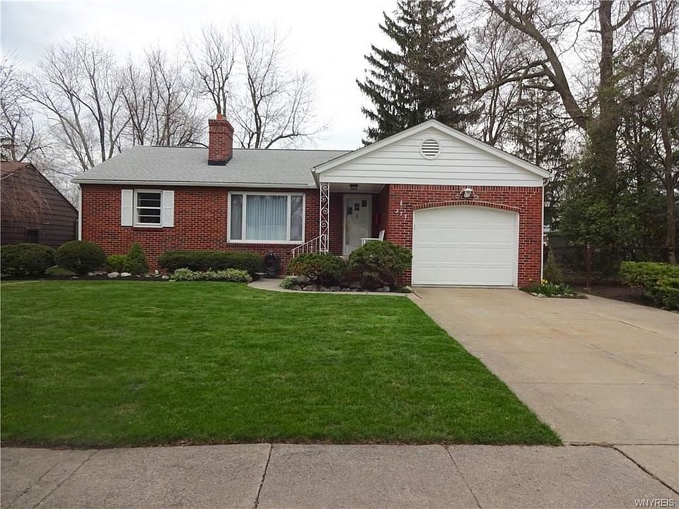 1st image of 377 Maynard Dr