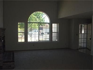 4th image of 1583 E Eclipse Ave