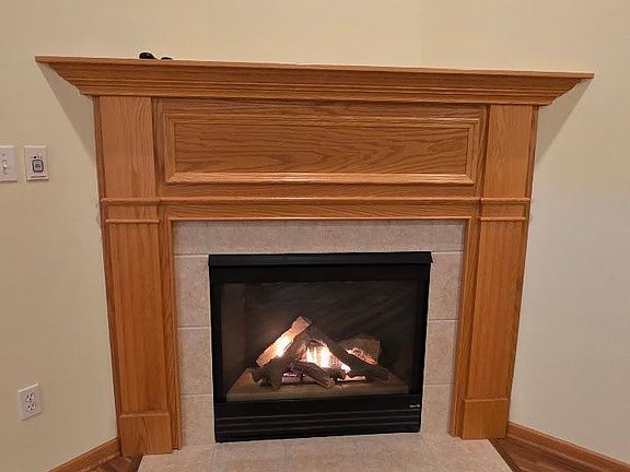 3rd image of 5006 Greens Dr NW