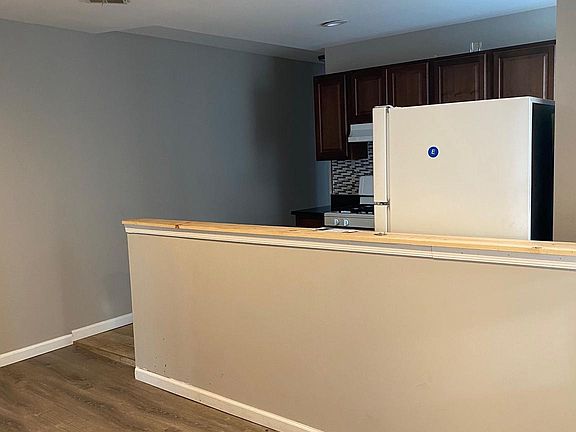2nd image of 122 S 43rd St Floor 2