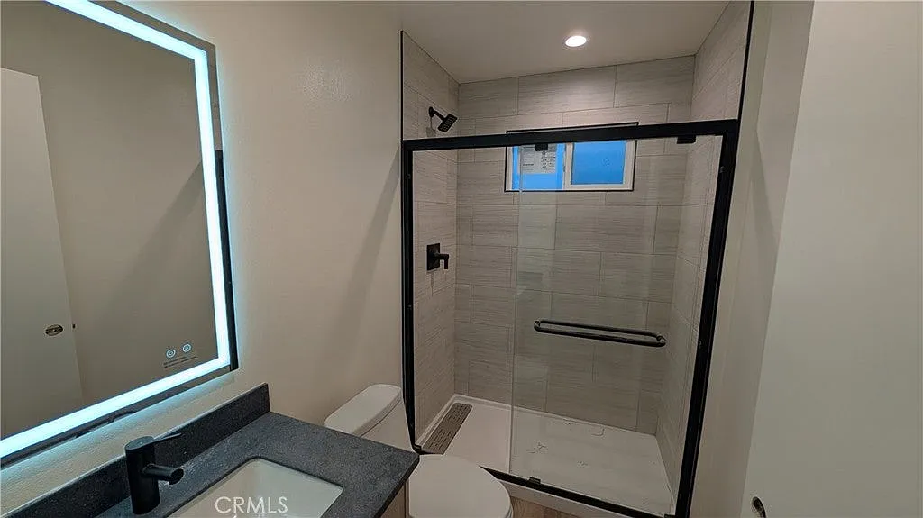 3 bed, 1200 sqft, $4,950 — Photo 4