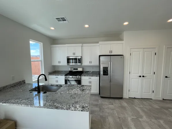 272 N 2470 W, Hurricane, UT 84737