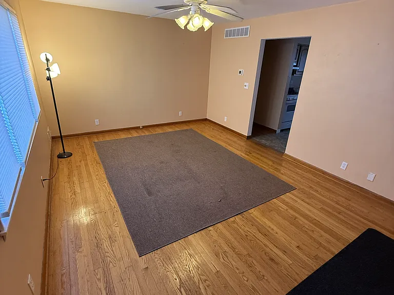 308 S Benton St #1/2 — Photo 6