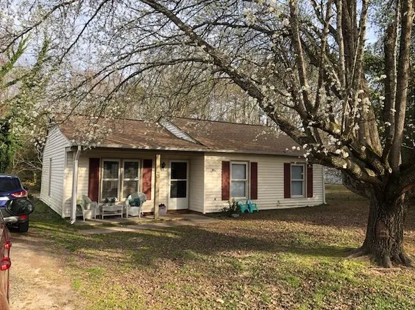 196 Manquin Dr, Aylett, VA 23009