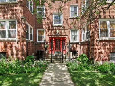 5683 N Ridge Ave #2W, Chicago, IL, 60660