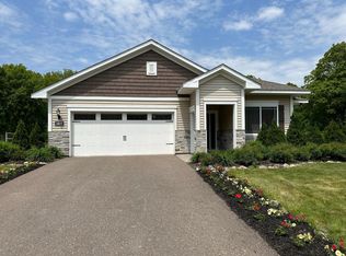 1055 White Tail Ln, Montrose, MN 55363