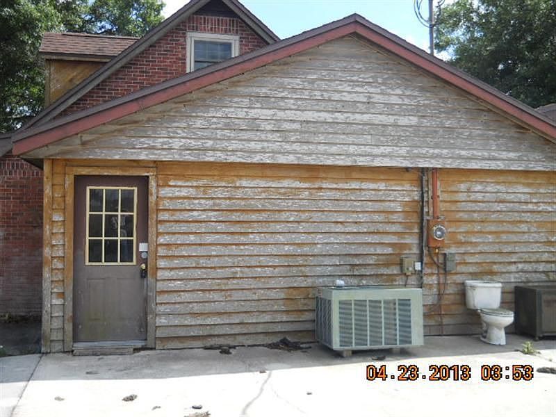 2nd image of 2416 Oxendine Rd