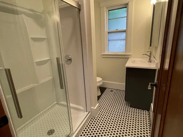 412 E William St — Photo 9