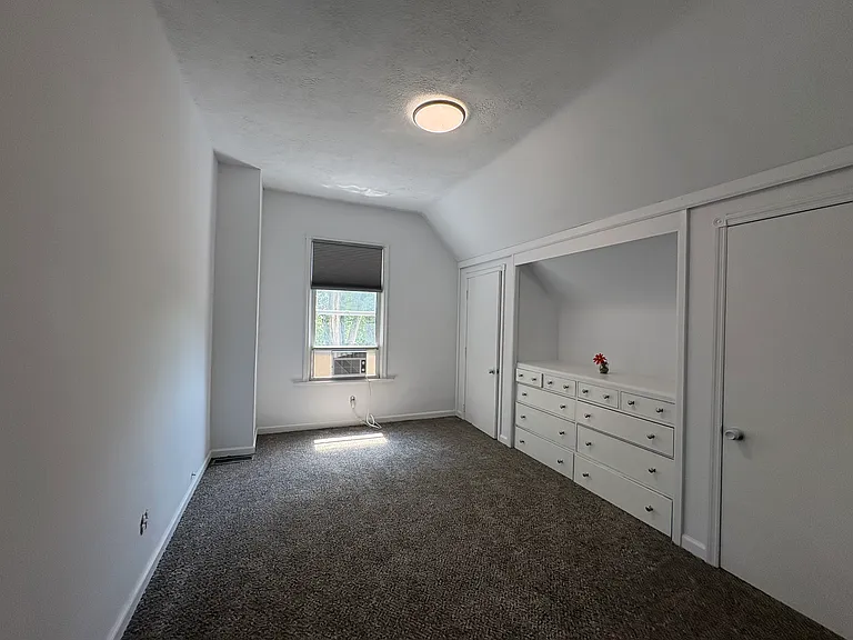 85 Main St — Photo 10