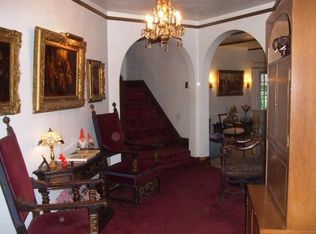 300 Maple Hill Dr, Hackensack, NJ 07601