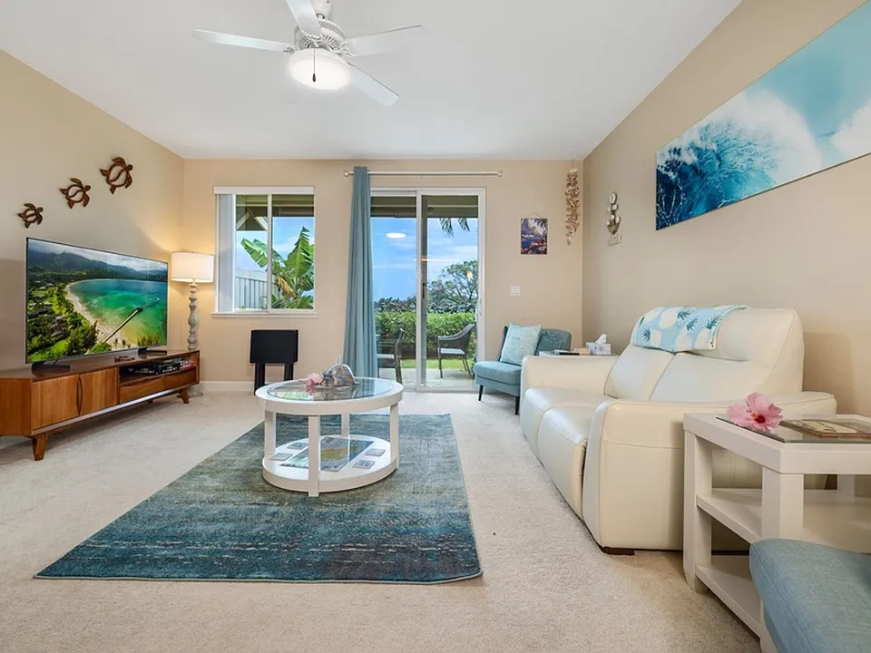 92-1498 Aliinui Dr #103