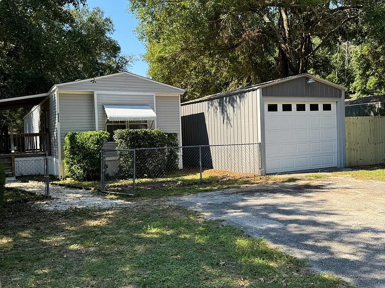 6253 Buckskin Dr — Photo 3