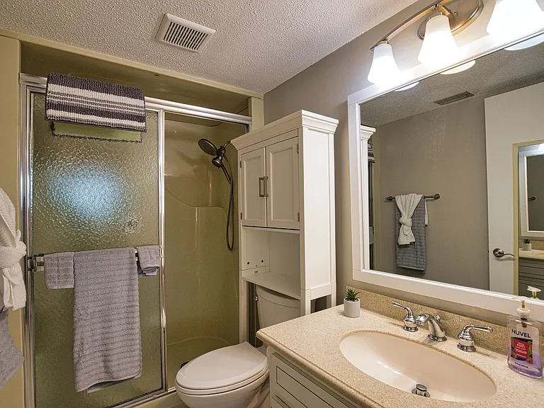 240 Santa Maria St #225 — Photo 23