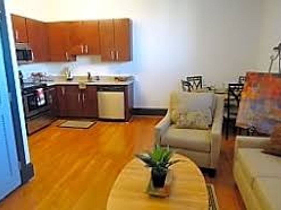 Old Towne Flats 230 N Sycamore St Petersburg VA Zillow