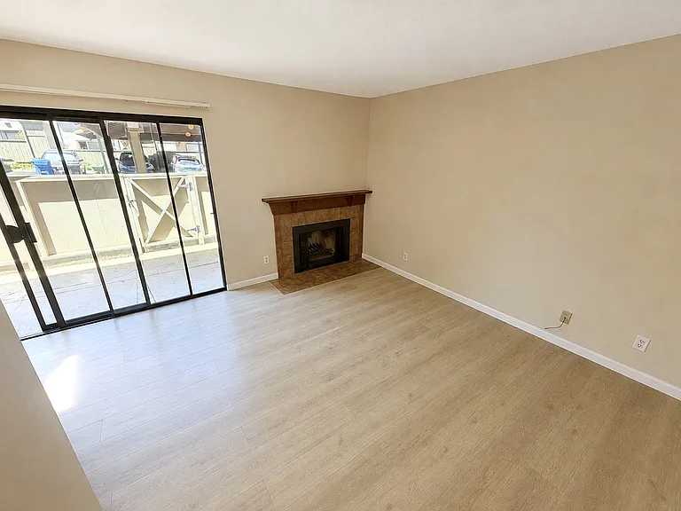 1662 Parkside Dr #1662 — Photo 5