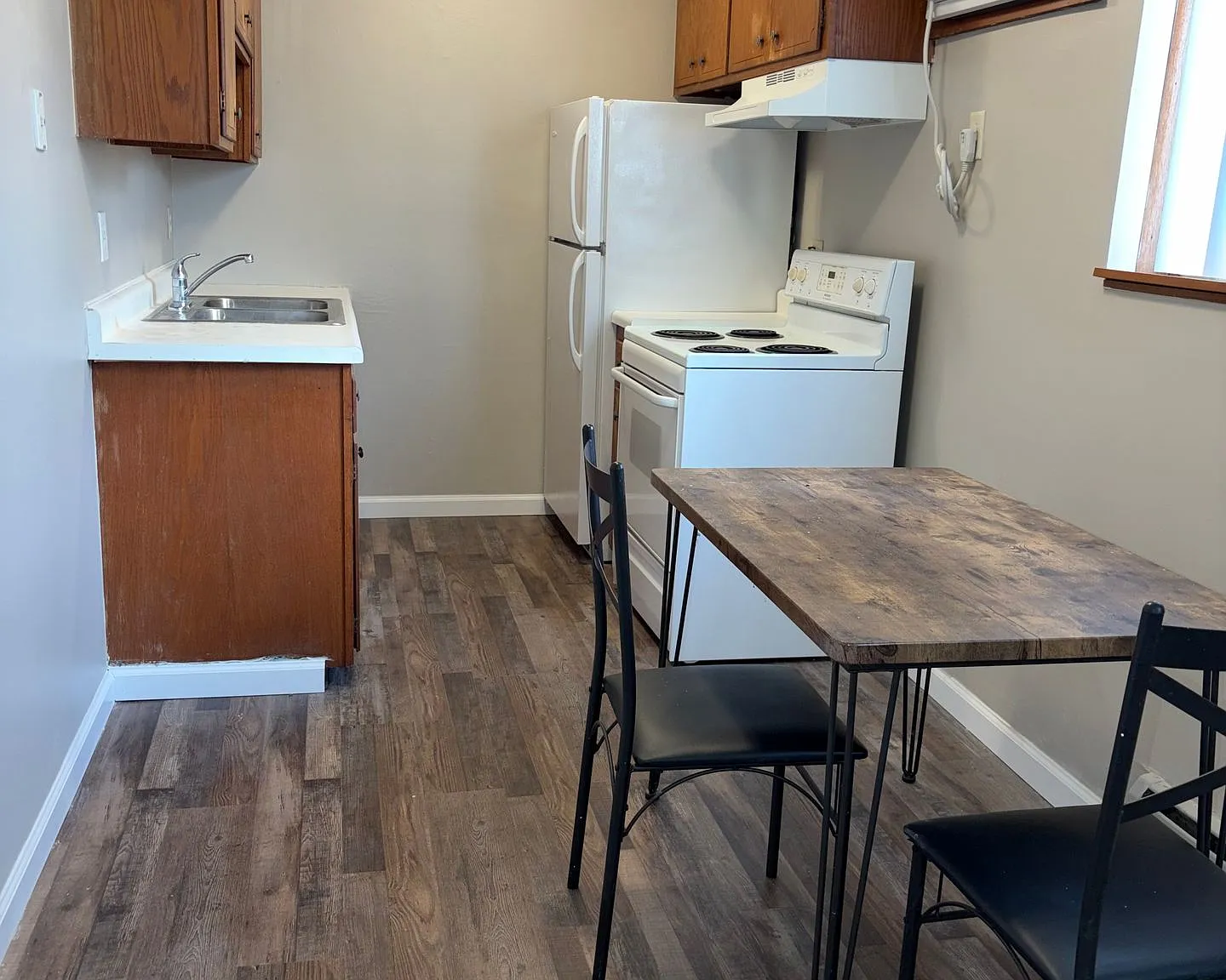 Aspen Apartments — Photo 2