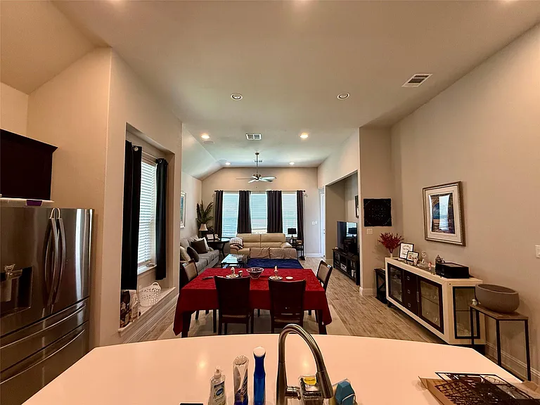 6804 Covina Ln — Photo 8