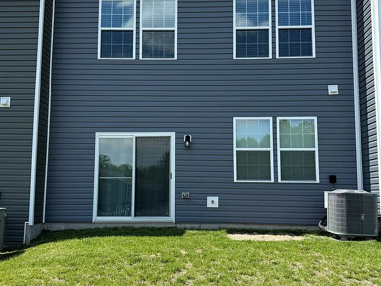 152 Hannock St — Photo 22