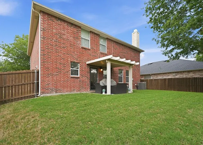 9601 Euclid Dr — Photo 48