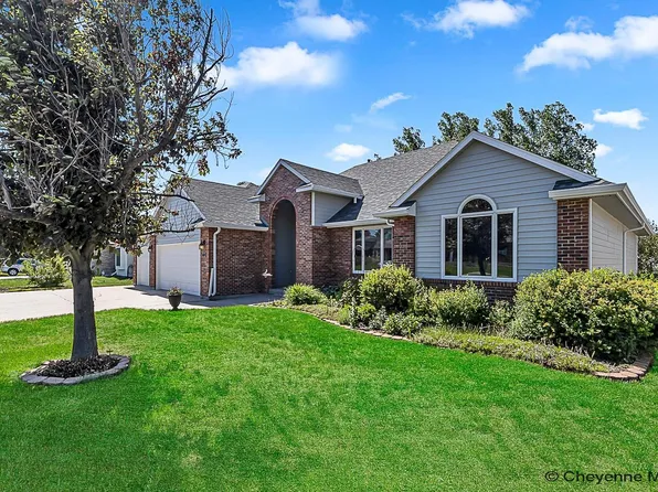 701 Rodeo Ave, Cheyenne, WY 82009
