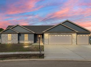 1910 Gardenia St SE, Demotte, IN 46310