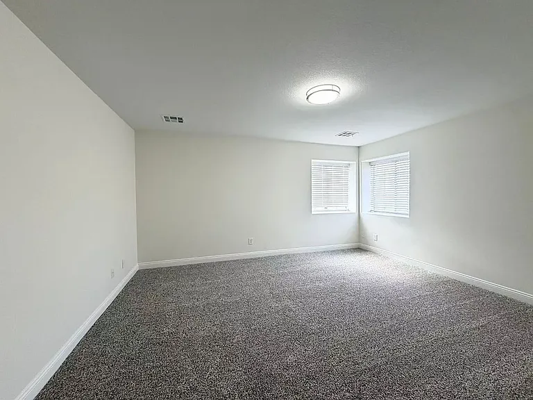 2316 Chapman Hill Dr — Photo 15