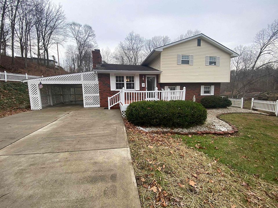 1st image of 3911 Comfort Ln
