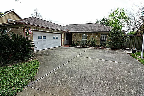 13723 Pepper Knoll Dr Photo 1