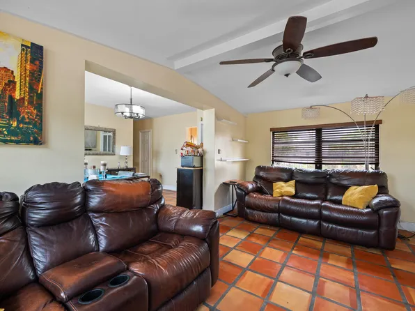 5077 NE 17th Drive, Pompano Beach, FL 33064