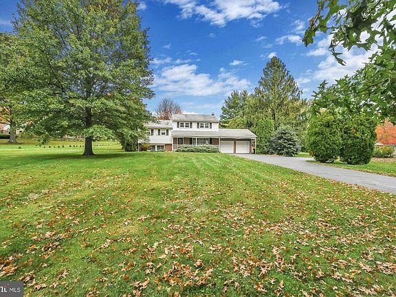 3rd image of 430 Ridge Rd