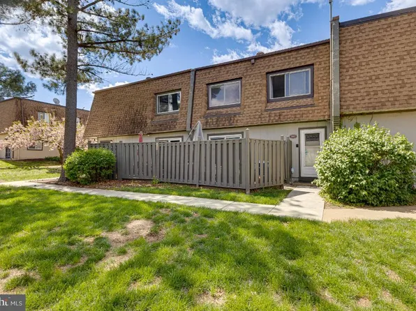 3801 Needles Pl #D, Alexandria, VA 22309