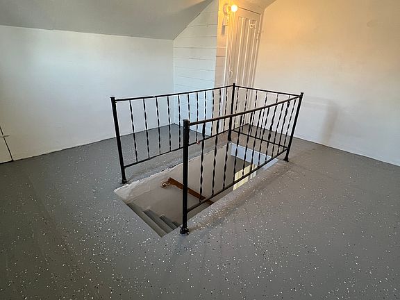 5th image of 268 Cummings Ave