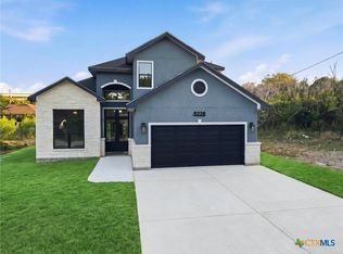 8228 Utopia, Selma, TX 78154