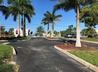 201 E Bay Heights Ave #32, Englewood, FL 34223