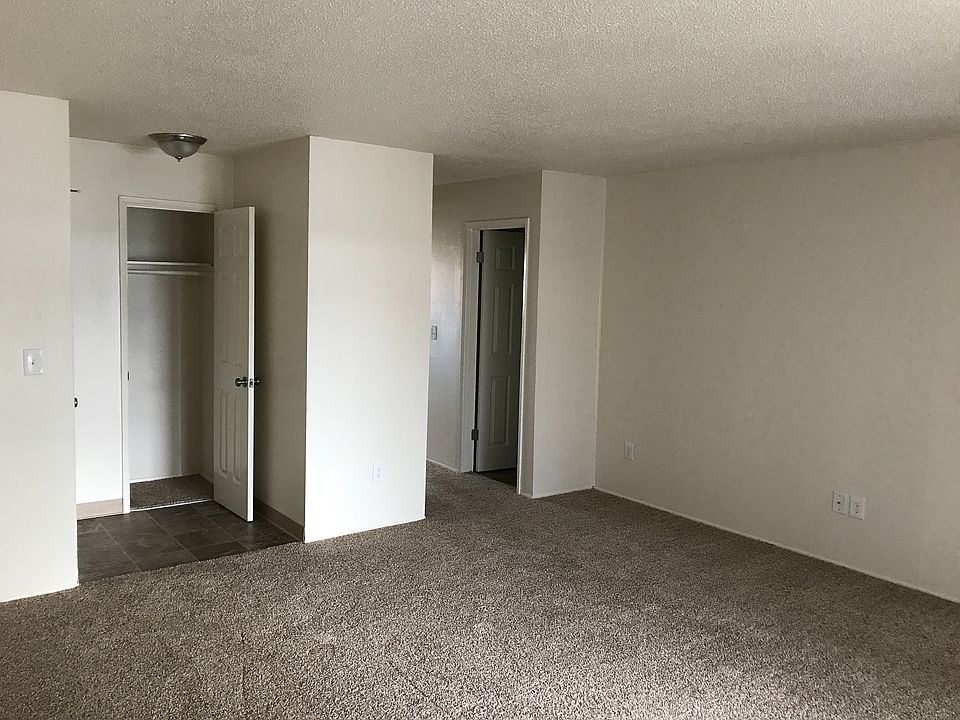 Meadow Park Apartments - Beaverton Oregon