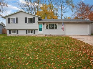 2829 Lexington Blvd, Mishawaka, IN 46544