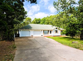 519 Bear Paw Rd, Camdenton, MO 65020