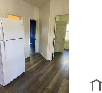 3 bed, $2,100 — Photo 4